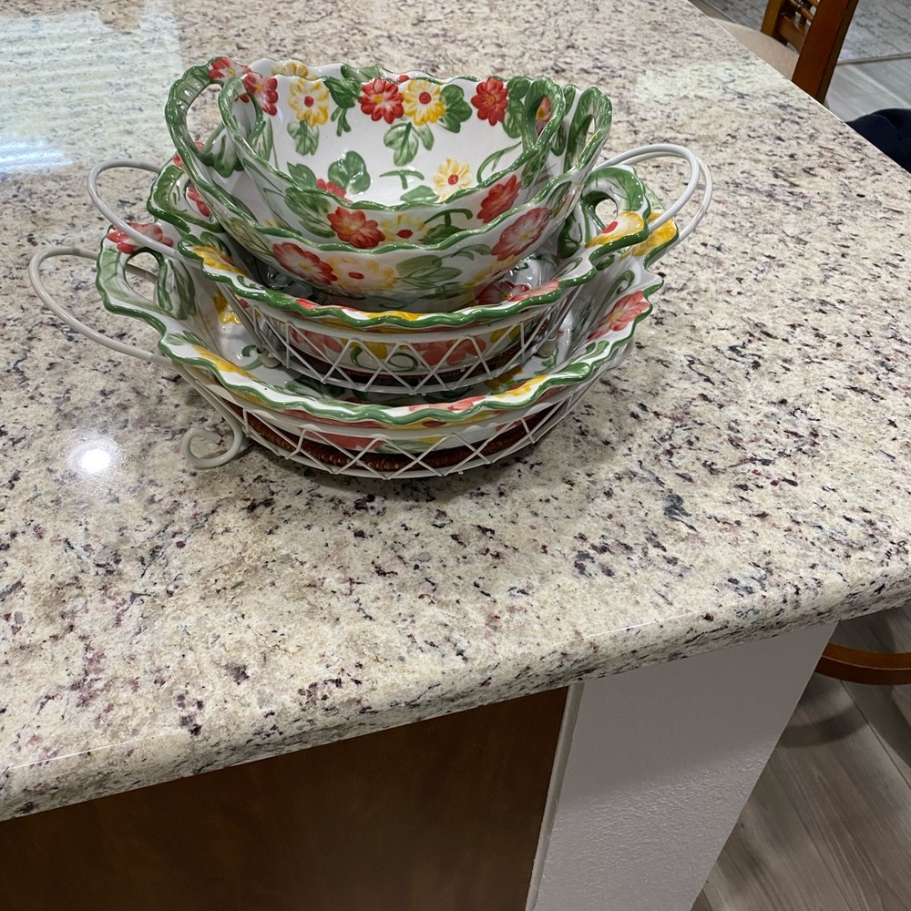 Flower dish - Picture 3 of 3